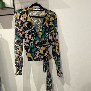 Bar III by Macys - cross body floral long sleeve blouse. Sheer sleeves. Size M